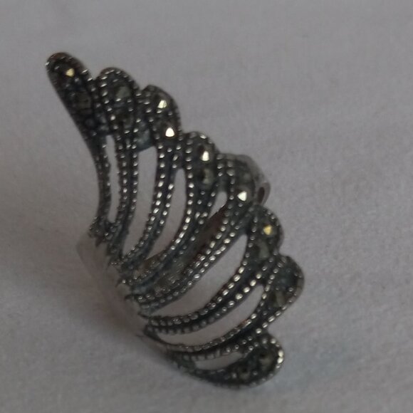 Wing Like Marcasite Sterling Silver Ring - Picture 4 of 8